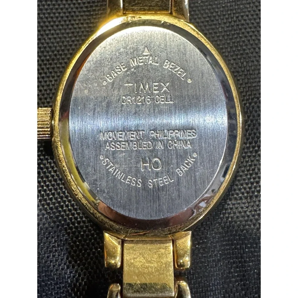 Lot of 3 Vintage Watches, Timex, Parnex, SKC, Quartz